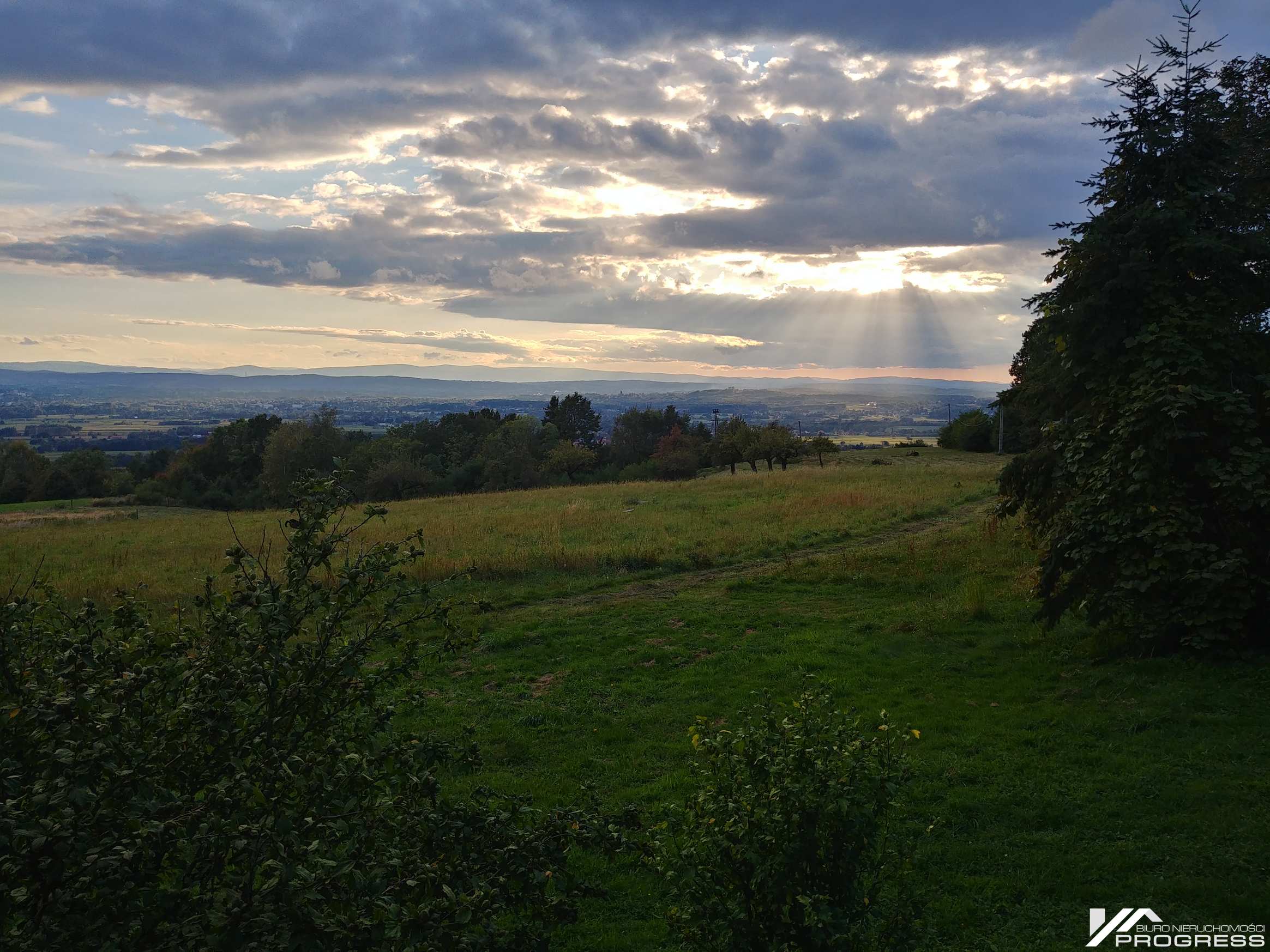 Duża obniżka ceny! Widokowa działka budowlana 2983m2 – ODRZYKOŃ /k. Krosna/.