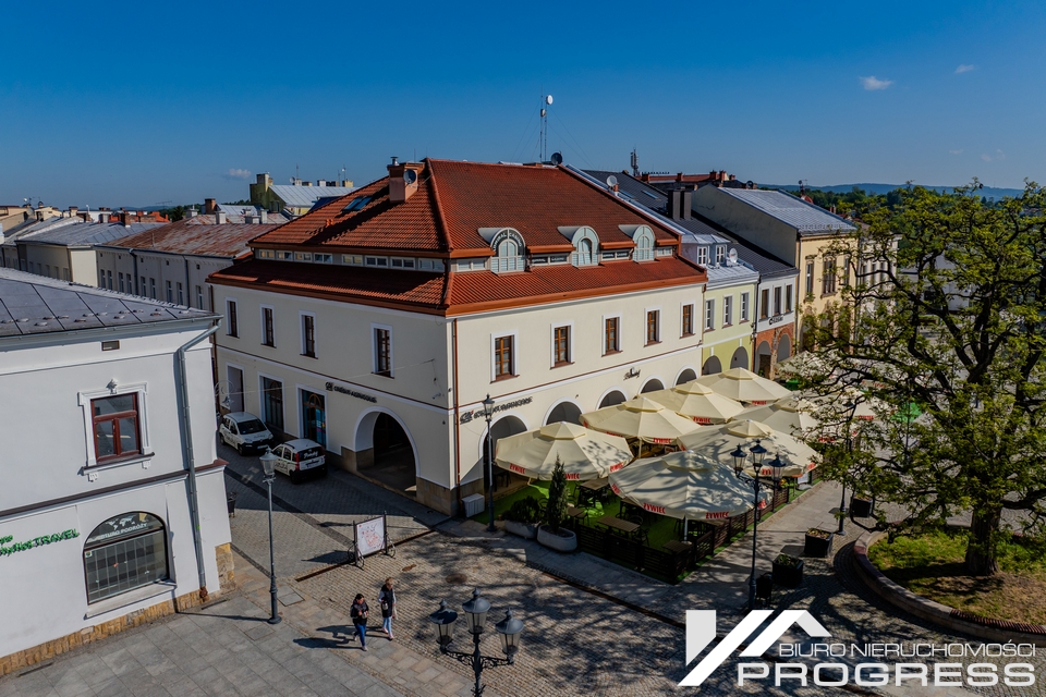 Kamienica przy Rynku głównym – KROSNO /centrum/.