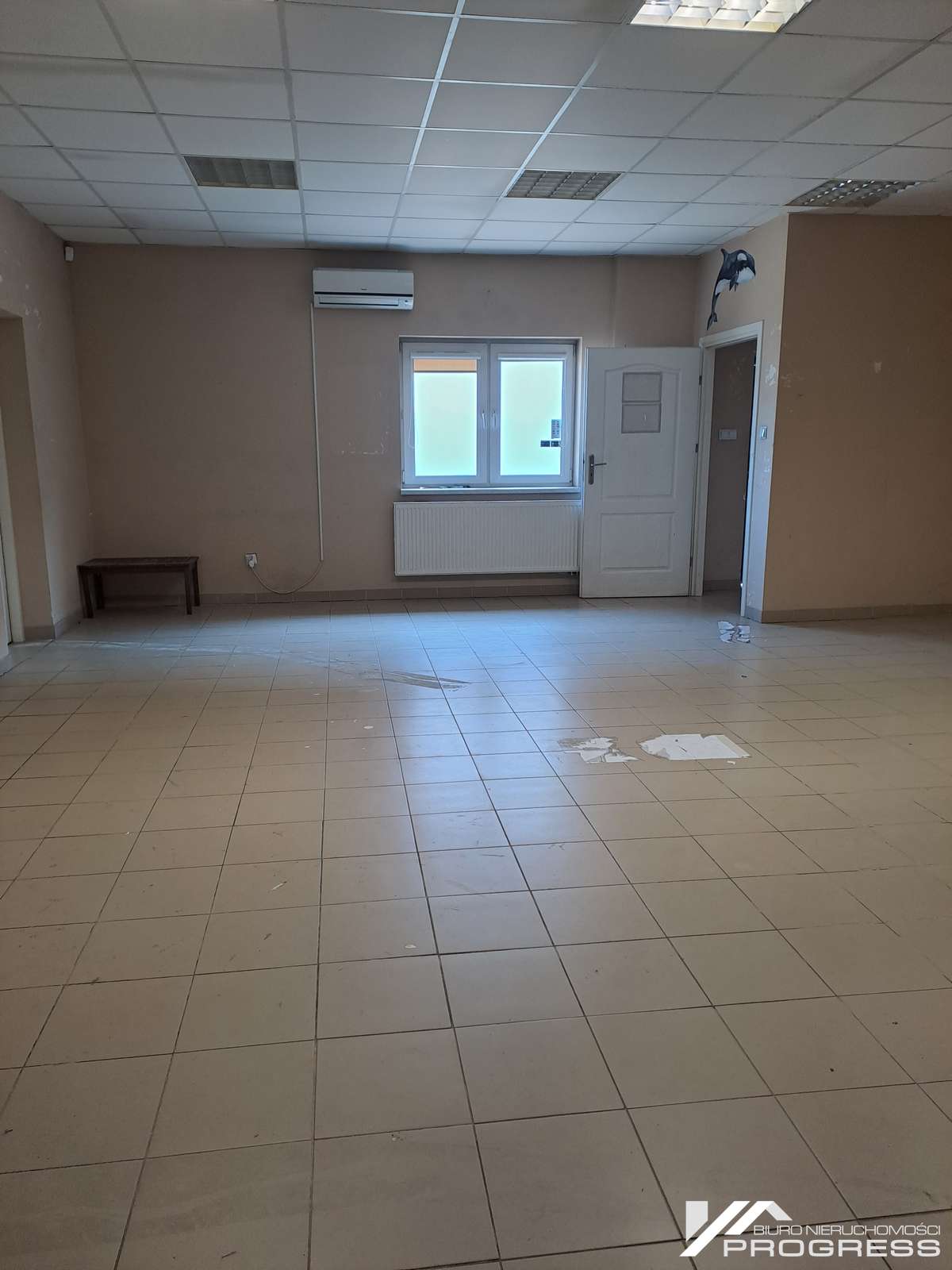 Lokal użytkowy 150m2 do wynajęcia – KROSNO/centrum/.