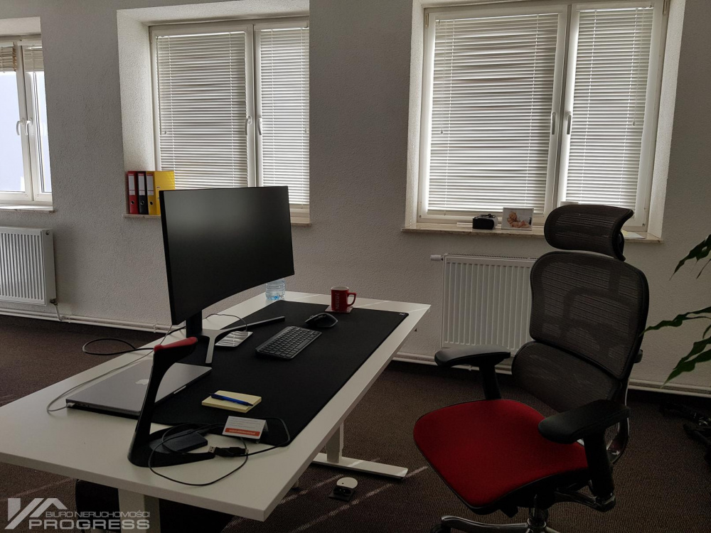 Do wynajęcia lokale w budynku biurowo – usługowym 400m2/ KROSNO/centrum/