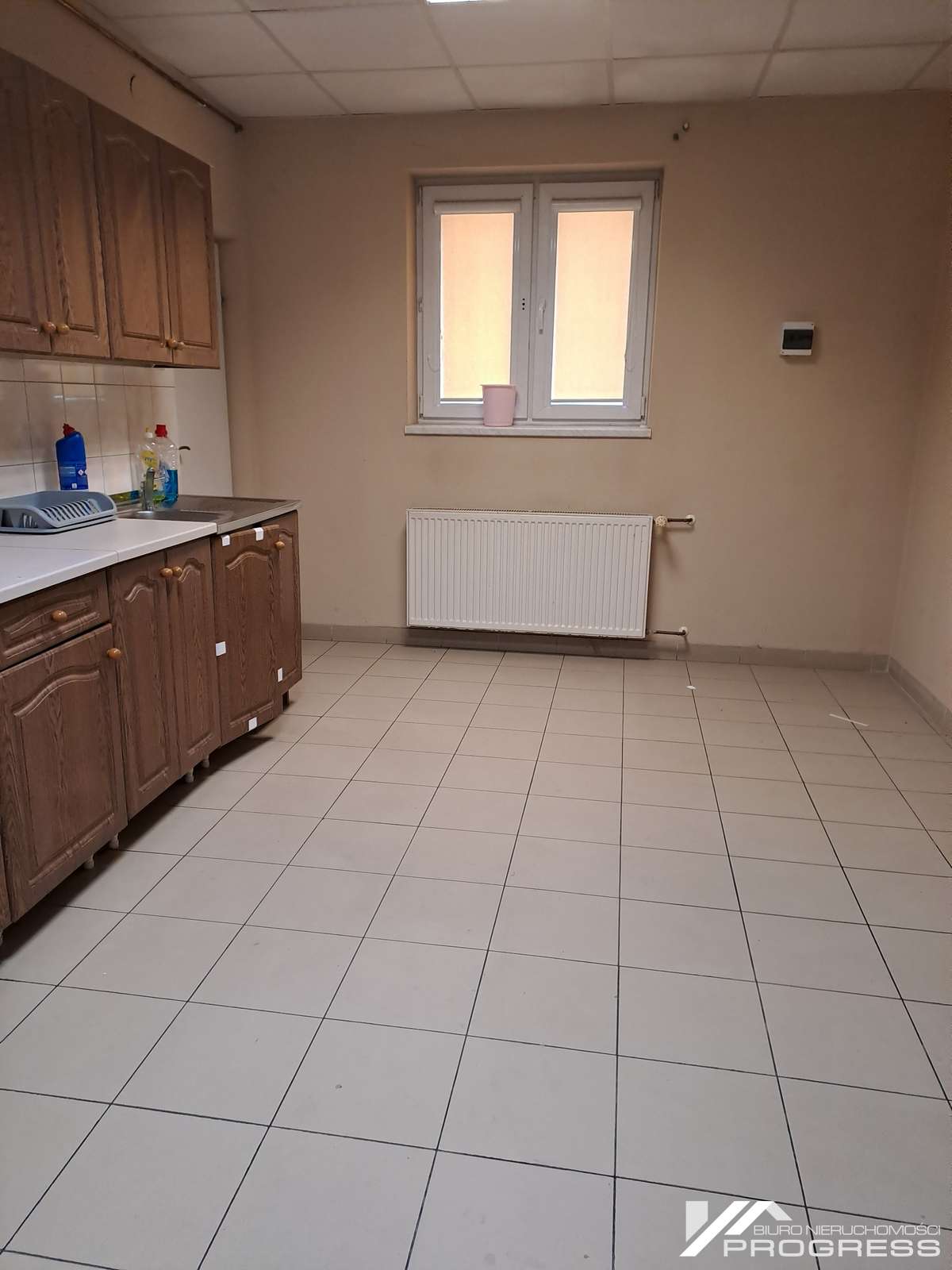 Lokal użytkowy 150m2 do wynajęcia – KROSNO/centrum/.