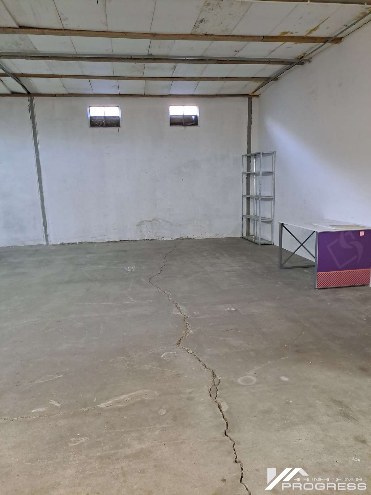 Lokal handlowo – magazynowy pow. 269m2 – KROSNO/ centrum/.