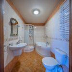 Hotel z restauracją, sale bankietowe – KROSNO /centrum/.