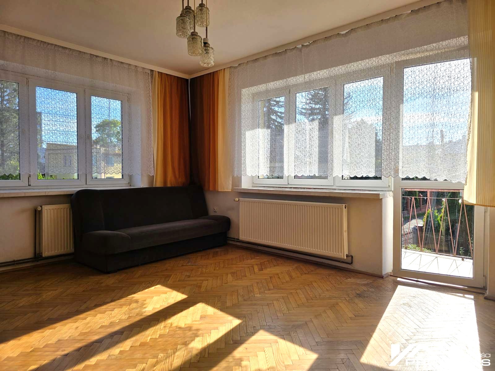 Mieszkanie 76m2, działka 4,79a – KROSNO /centrum/.