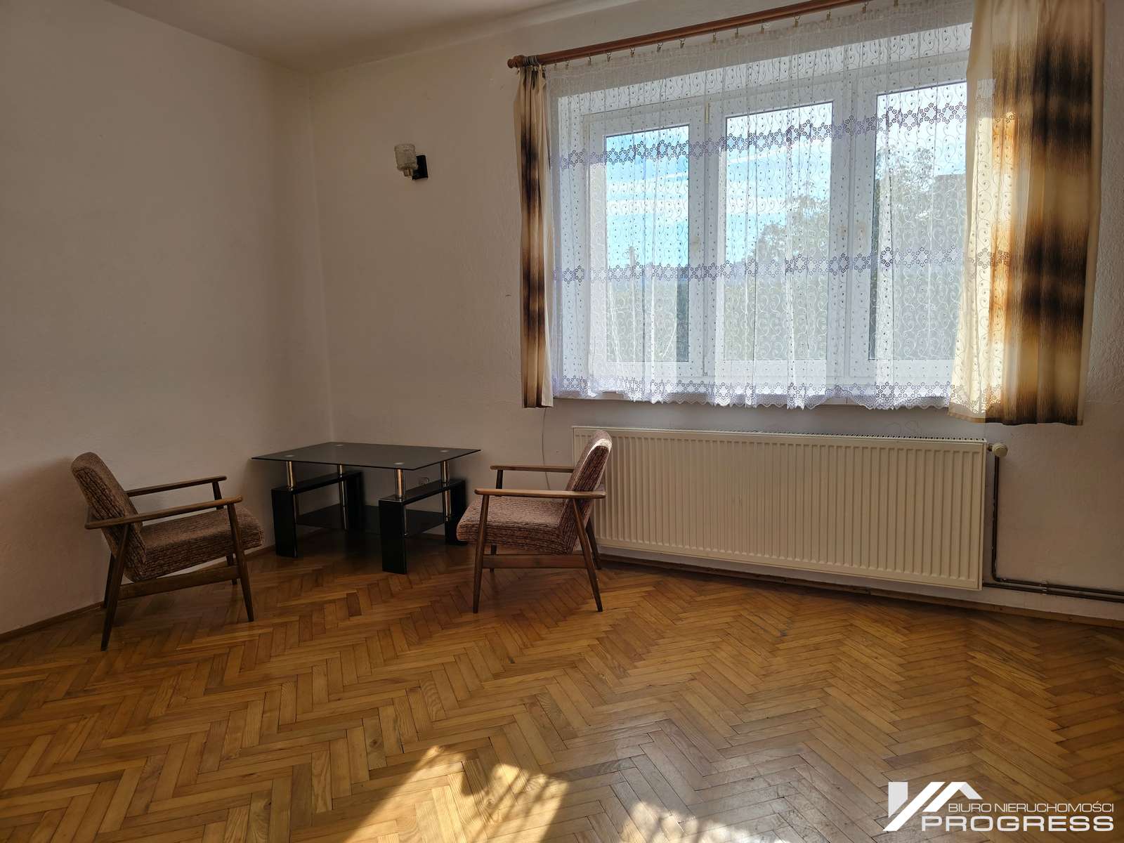 Mieszkanie 76m2, działka 4,79a – KROSNO /centrum/.
