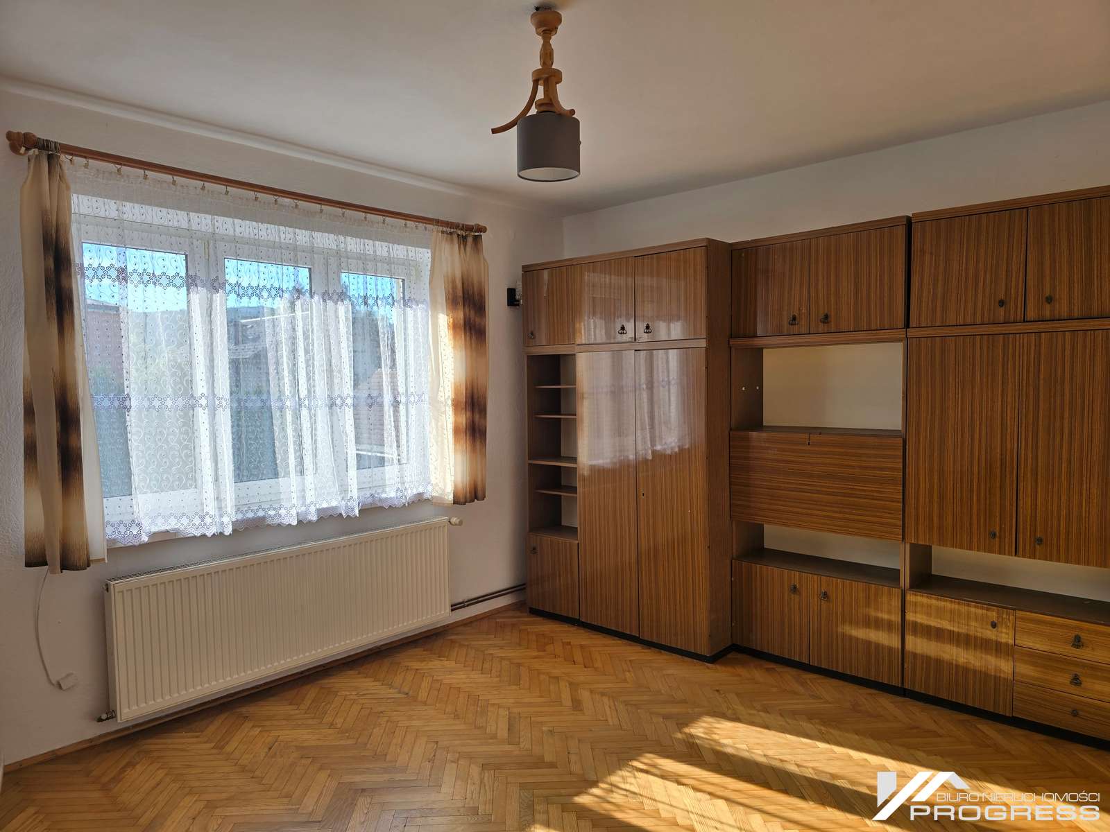 Mieszkanie 76m2, działka 4,79a – KROSNO /centrum/.
