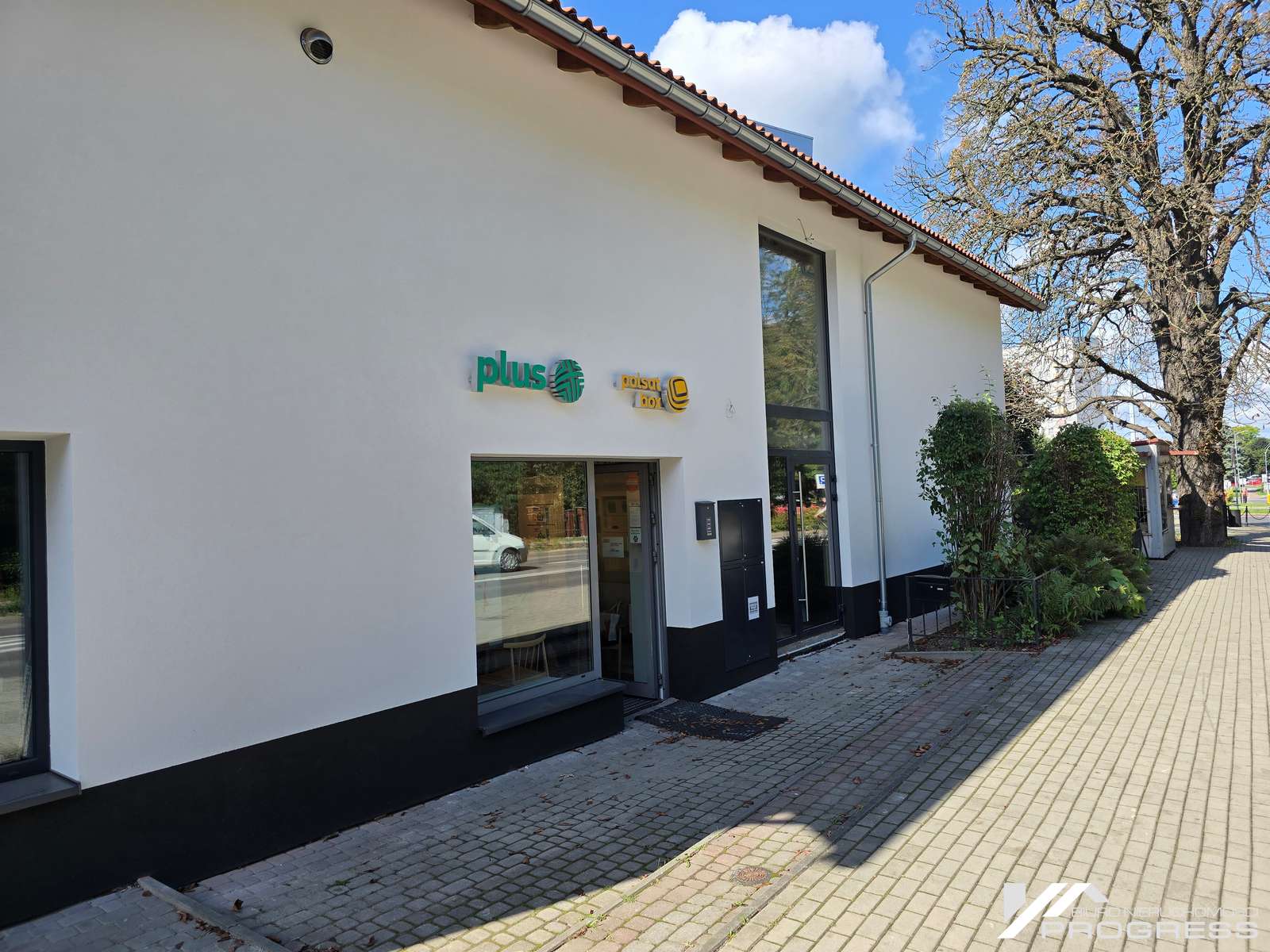 Lokal handlowo – usługowy 45m2 w atrakcyjnej lokalizacji – KROSNO /centrum/