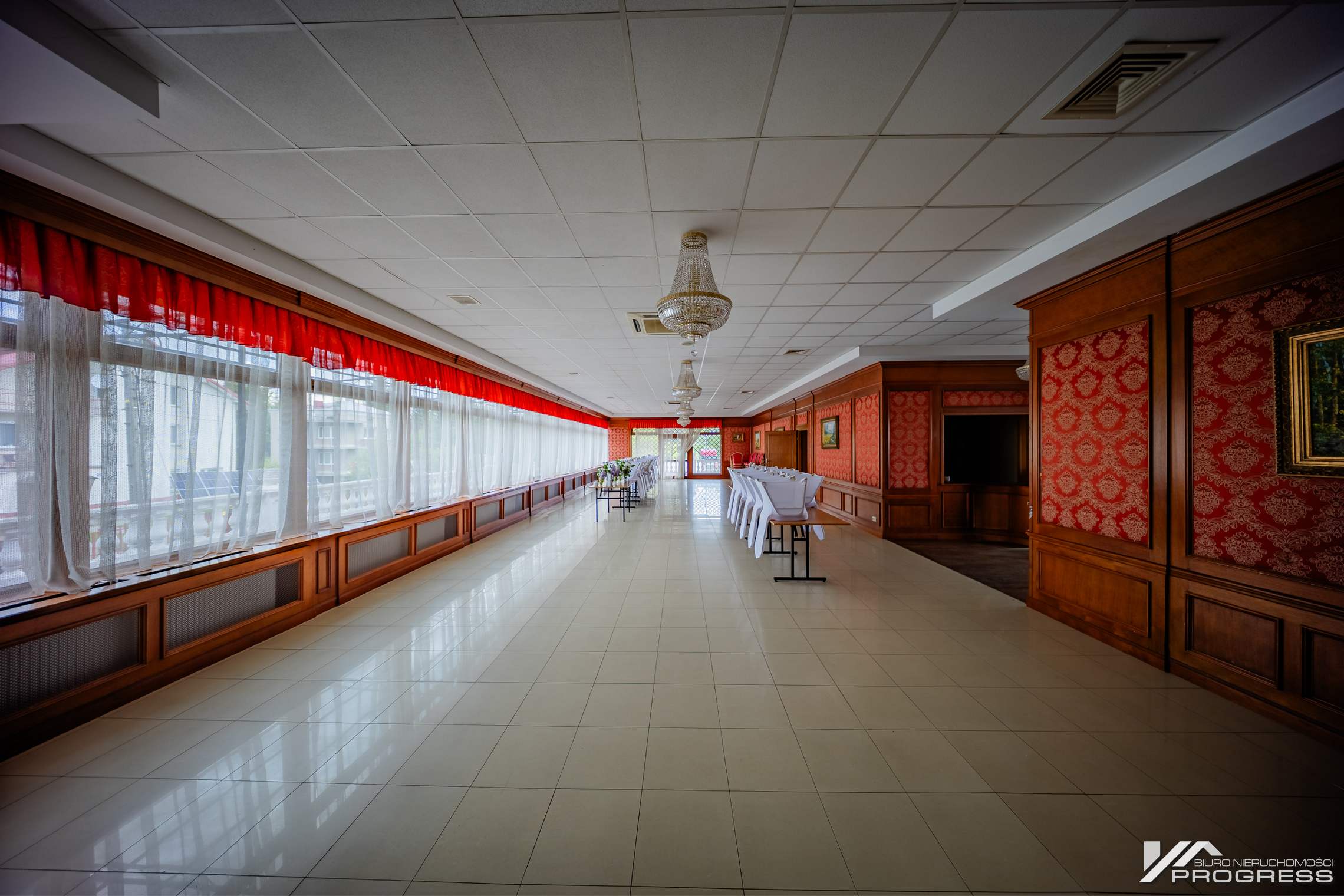 Restauracja, zaplecze do cateringu i produkcji gastronomicznej 570M2 – KROSNO /centrum/.