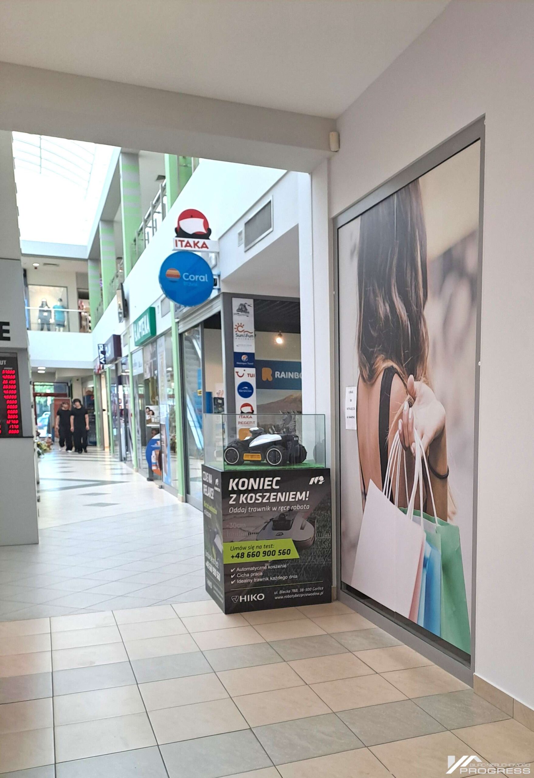Do wynajęcia atrakcyjny lokal handlowy 15m2 w centralnej części galerii – /GALERIA KROSNO/.