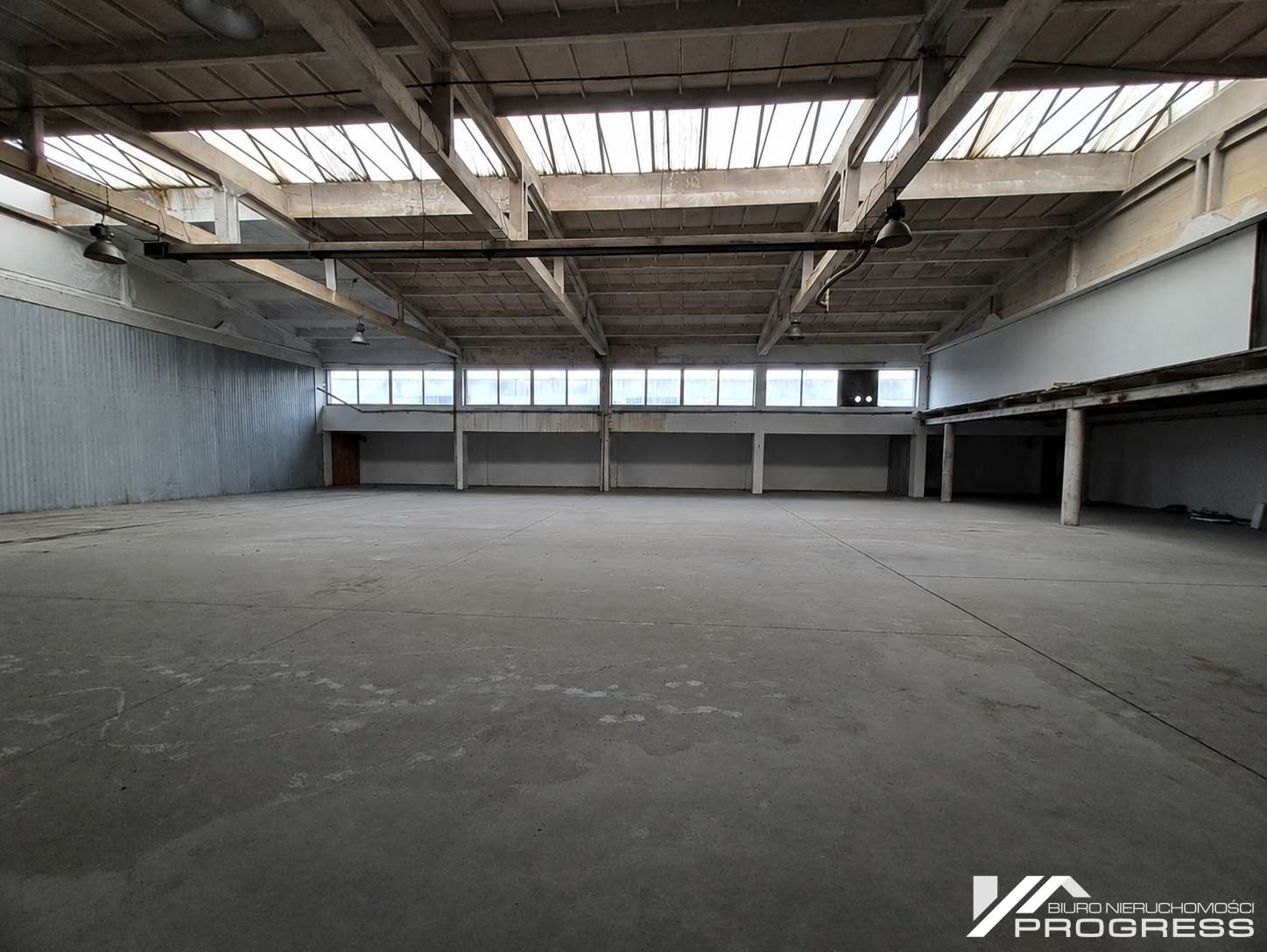 Hala produkcyjno – magazynowa 804m2 – KROSNO /ul. Pużaka/.