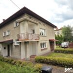 Dom z garażem w atrakcyjnej lokalizacji  – Krosno /Zawodzie/.
